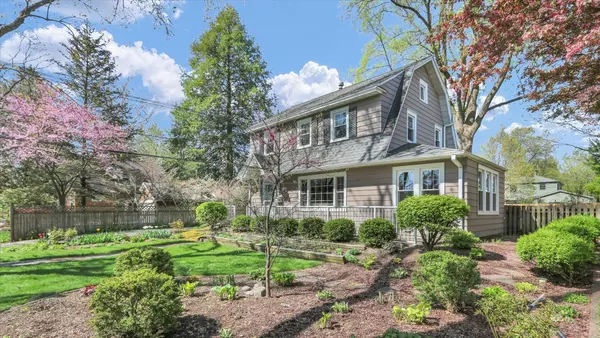 Champaign, IL 61821,513 S Chicago Avenue