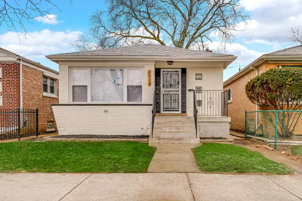 Chicago, IL 60638,4534 S Lamon Avenue