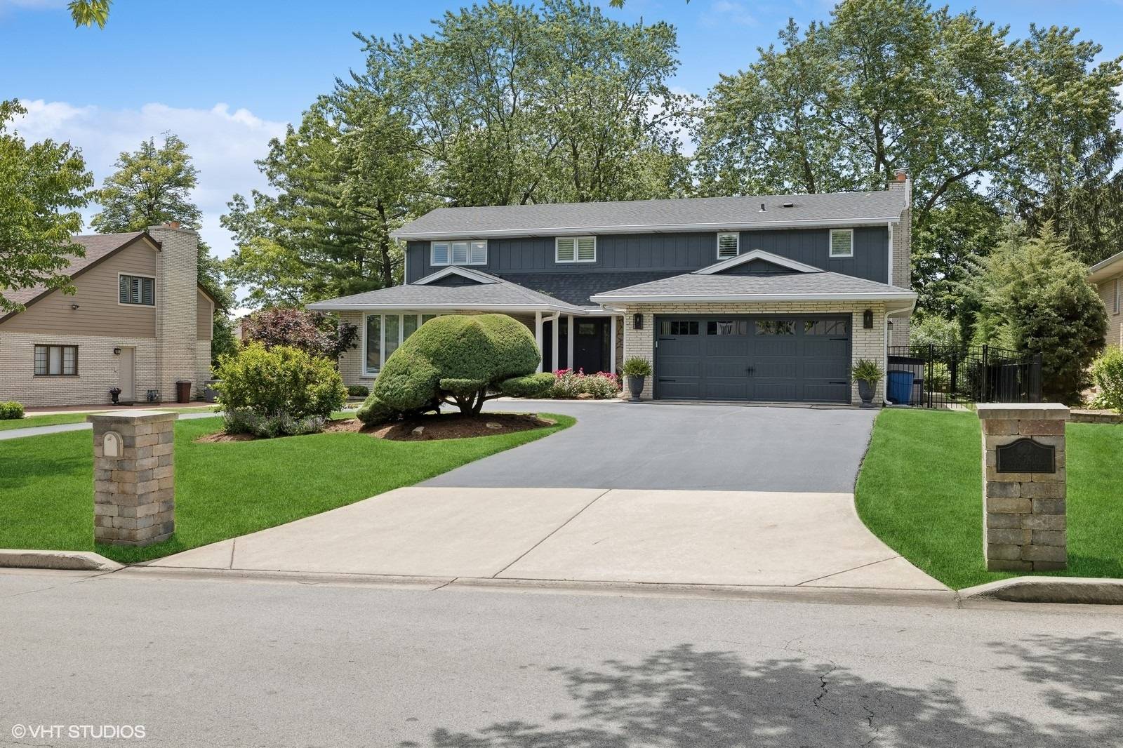 Oak Brook, IL 60523,2S630 Avenue Chateaux E AVENUE CHATEAUX E
