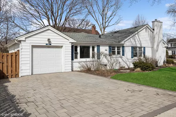 Western Springs, IL 60558,3844 Johnson Avenue