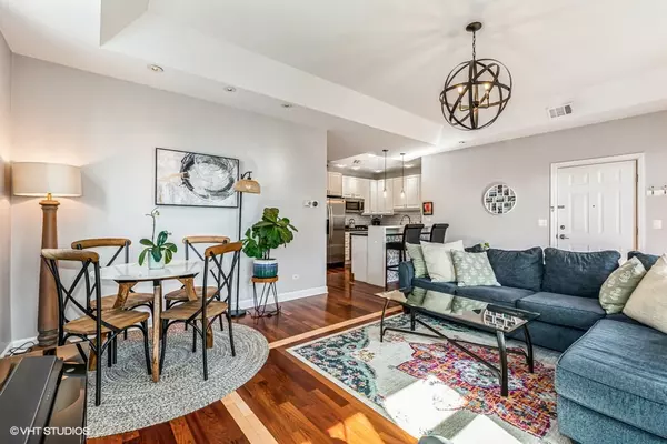 Chicago, IL 60642,822 W Hubbard Street #2