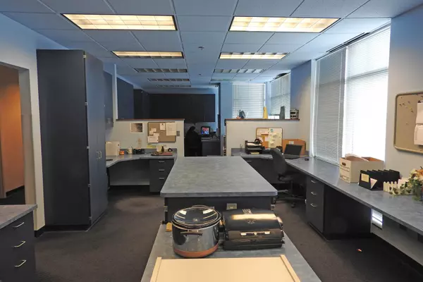 Hazel Crest, IL 60429,3330 W 177th Street #2C