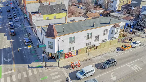 Chicago, IL 60618,2955 W Belmont Avenue
