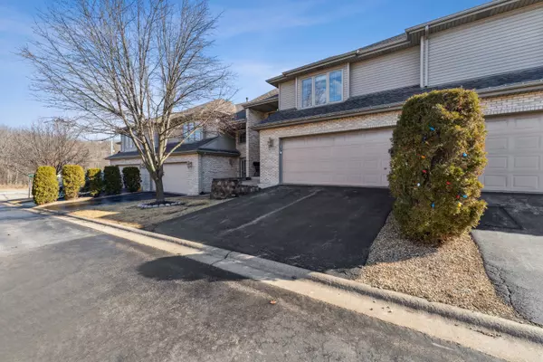 Tinley Park, IL 60477,16709 Trail View Court