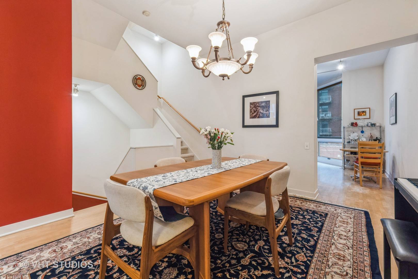 Chicago, IL 60661,650 W Fulton Street #D