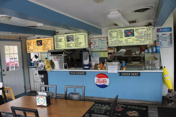 Shabbona, IL 60550,408 E Comanche Avenue