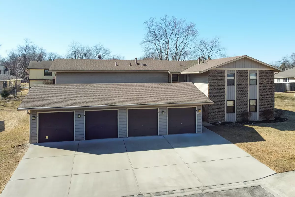 Hanover Park, IL 60133,1360 Laguna Court #C