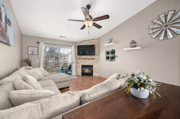 Sycamore, IL 60178,957 Arvle Circle #0