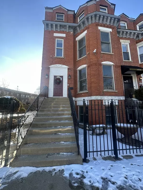 4020 S Drexel Boulevard #1, Chicago, IL 60653