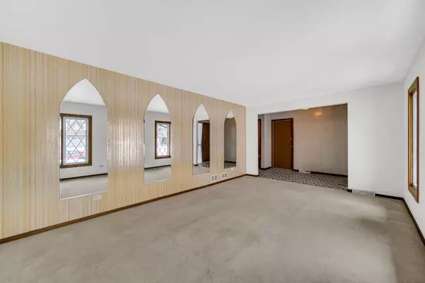Tinley Park, IL 60487,17555 Rosewood Lane