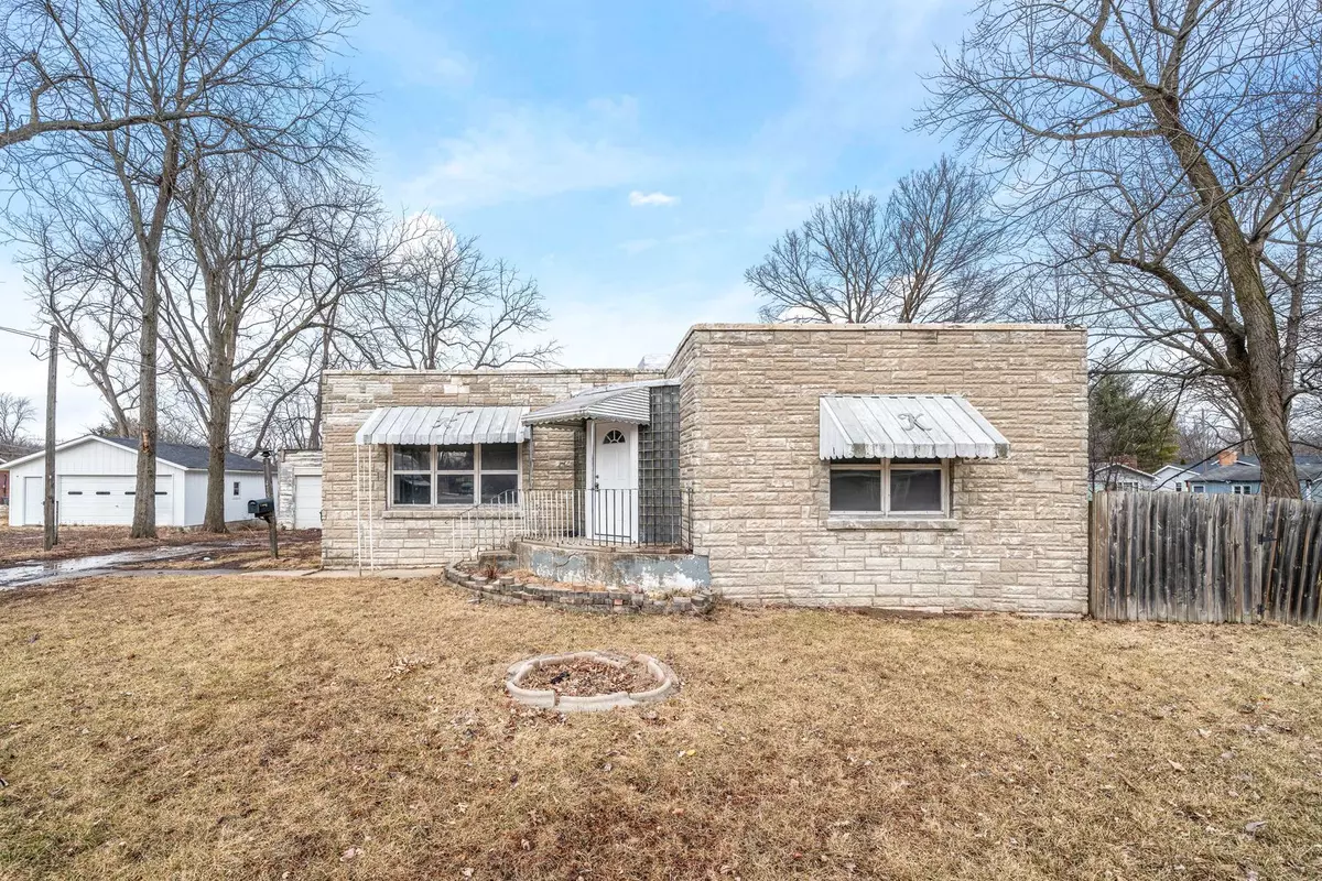 Plano, IL 60545,419 E Steward Street
