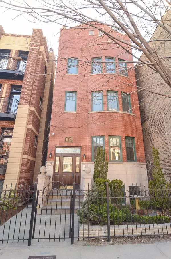 1852 N Halsted Street #3, Chicago, IL 60614