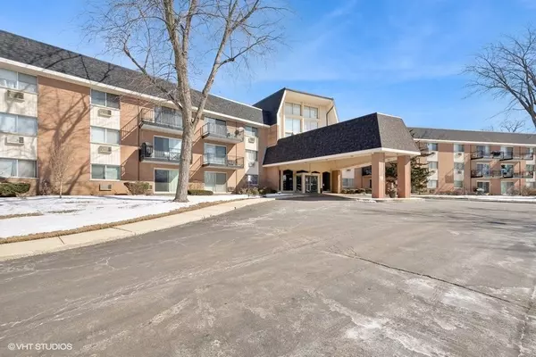 1198 Royal Glen Drive #226, Glen Ellyn, IL 60137