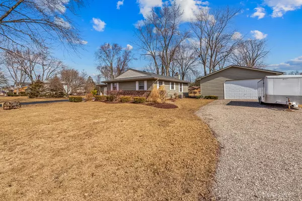 Bristol, IL 60512,68 E Larkspur Lane