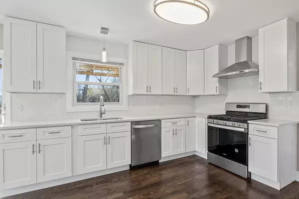 Lake Villa, IL 60046,2034 Oak Leaf Circle