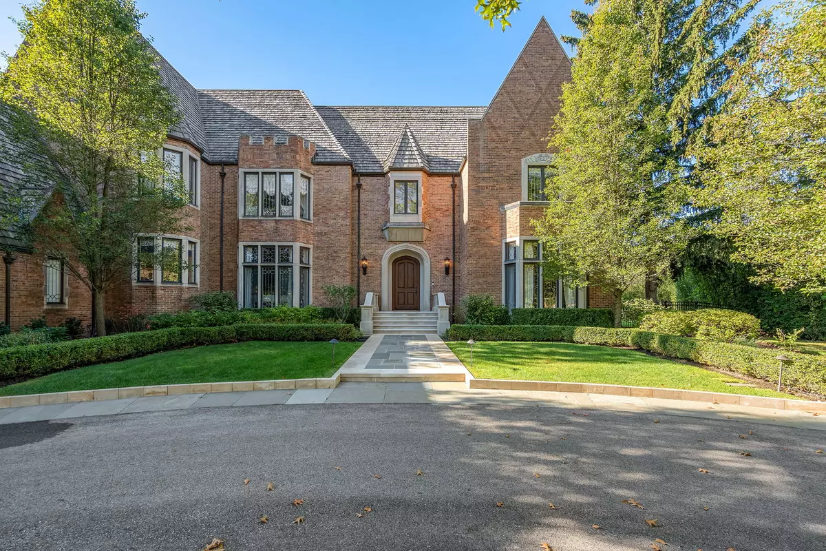 Northbrook, IL 60062,34 BRIDLEWOOD Road
