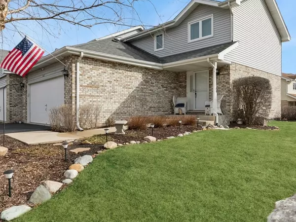 9447 E Quail E Trail, Tinley Park, IL 60487