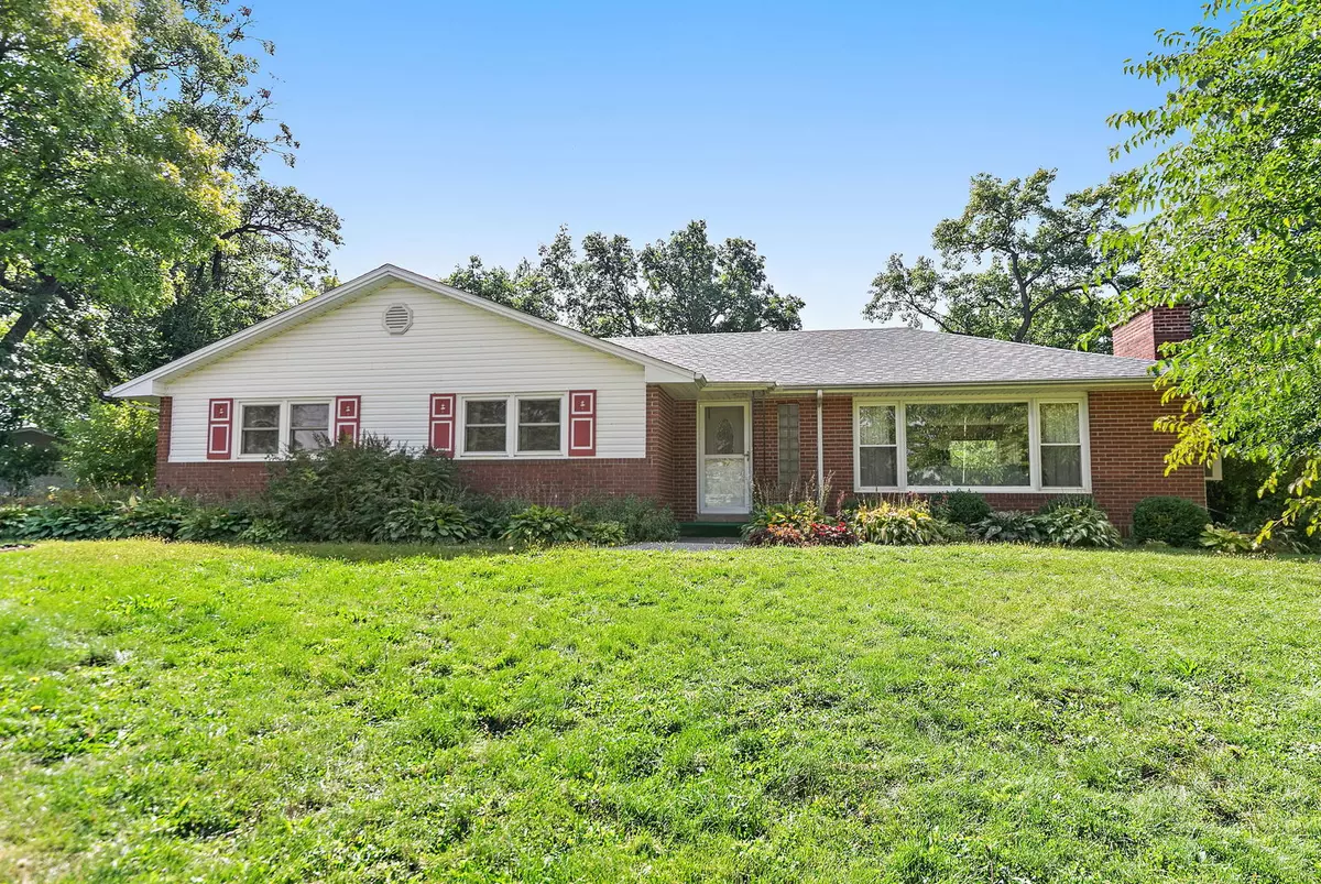 Harvard, IL 60033,21109 E US Highway 14