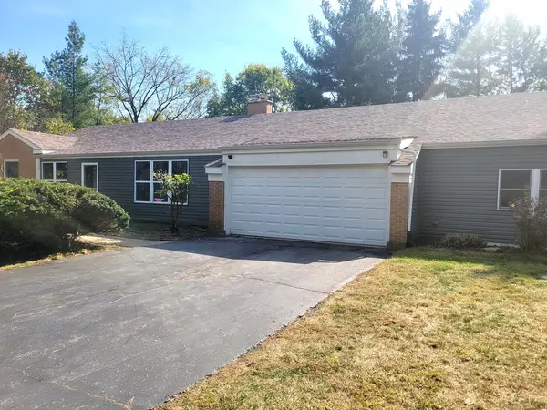 Sleepy Hollow, IL 60118,831 Winmoor Drive