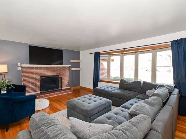 Crete, IL 60417,336 Oakwood Drive