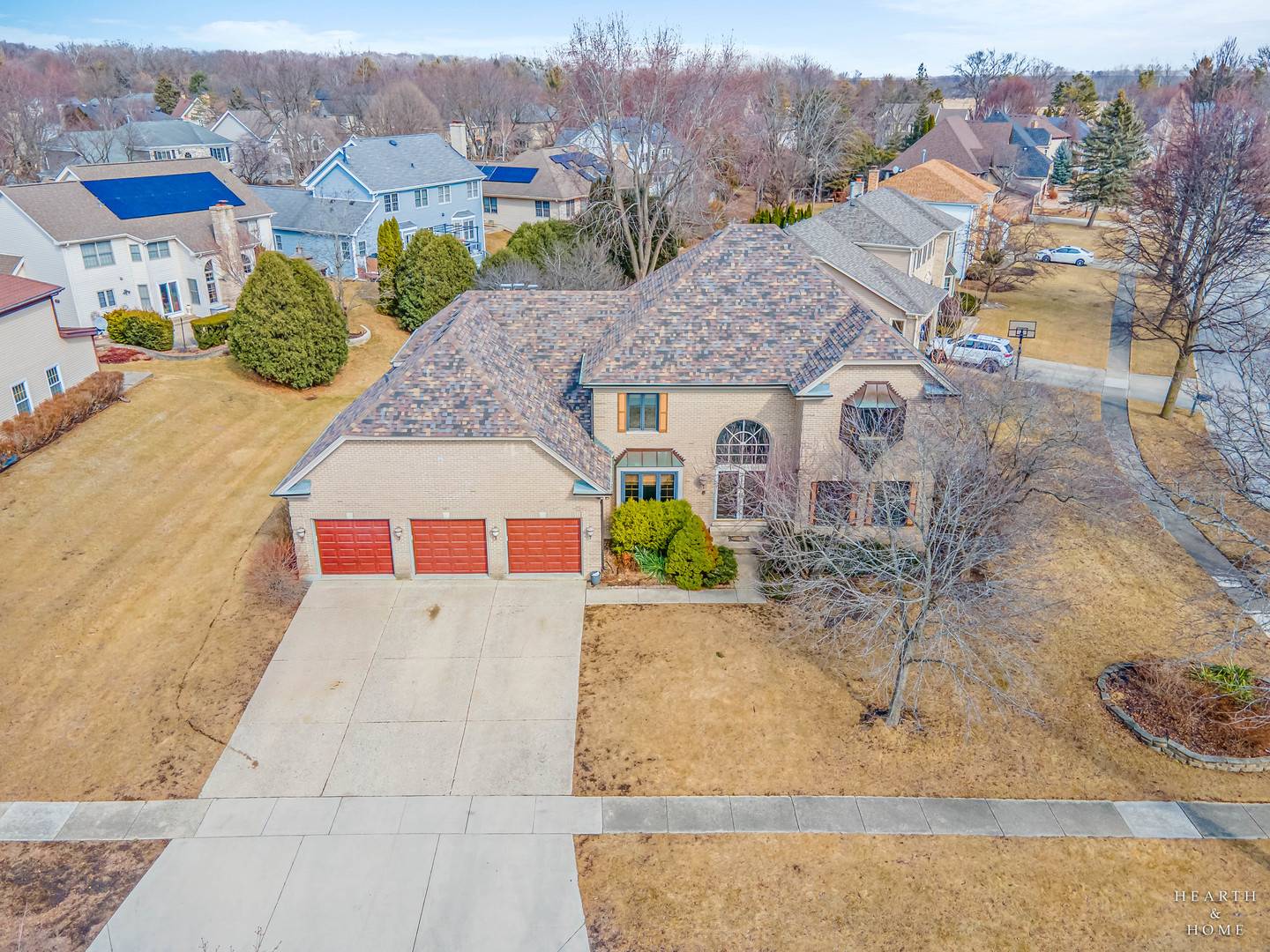 Algonquin, IL 60102,1011 REDWOOD Lane