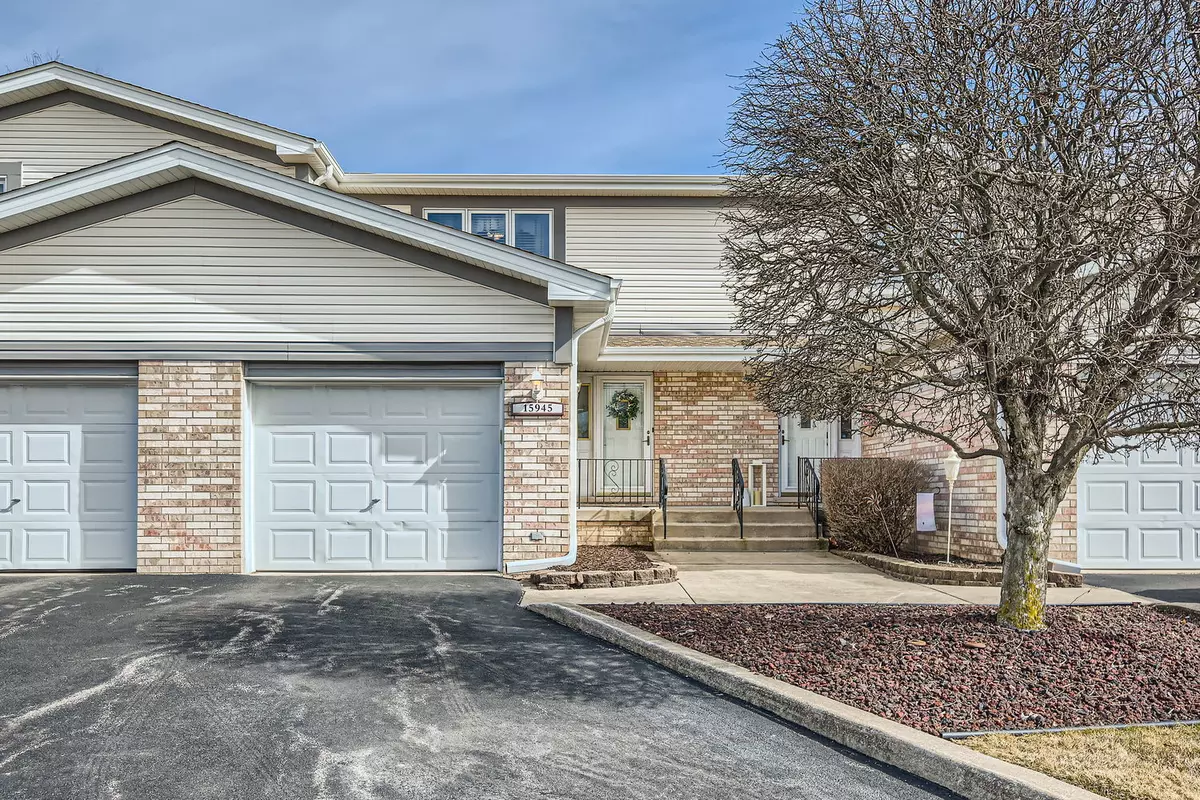 Tinley Park, IL 60477,15945 Blackwater Court
