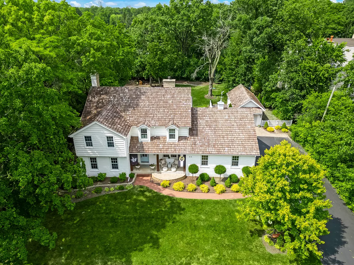 Hinsdale, IL 60521,415 Glendale Avenue