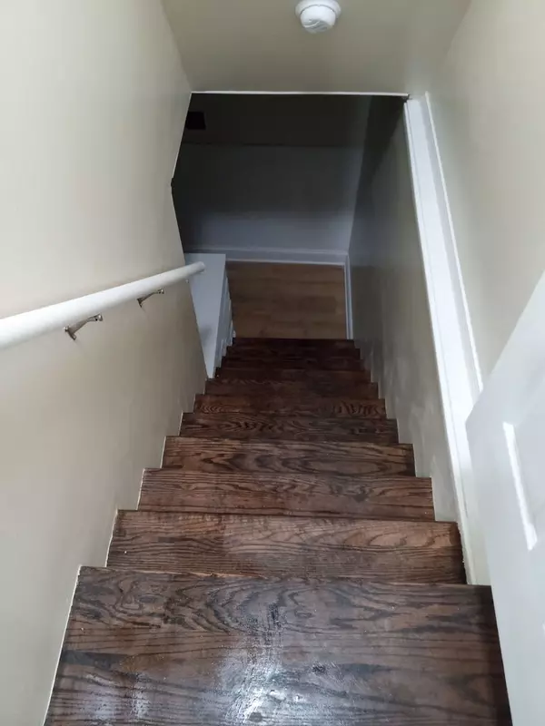 Calumet City, IL 60409,415 Crandon Avenue