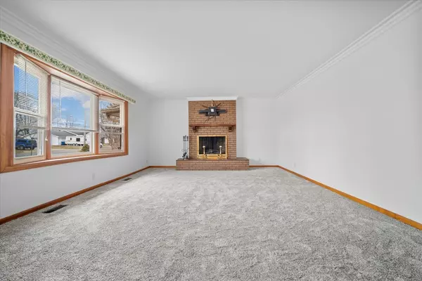 Monticello, IL 61856,501 Lone Beech Road