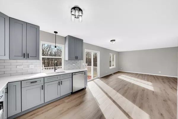 Round Lake Beach, IL 60073,353 E Camden Lane