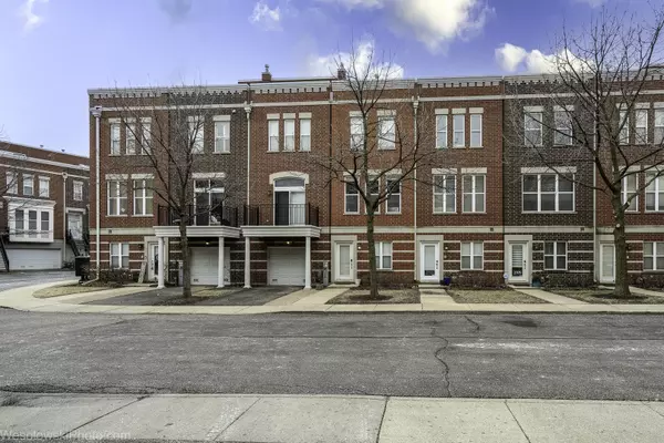 2703 W Dakin Street, Chicago, IL 60618