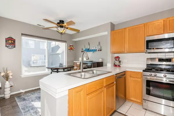 Darien, IL 60561,8025 Windsor Drive #11