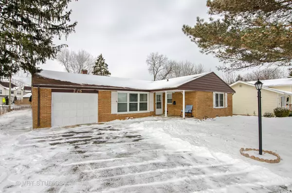228 S River Road,  Fox River Grove,  IL 60021