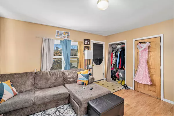 Lansing, IL 60438,18273 Greenbay Avenue