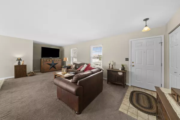 Earlville, IL 60518,606 Effie Drive