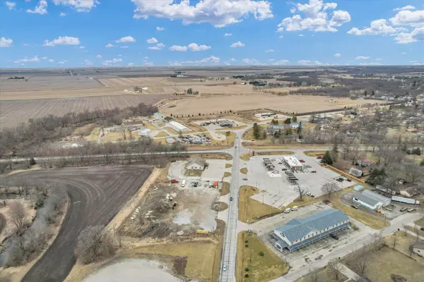 Farmer City, IL 61842,940 Clinton Avenue