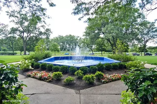 Chicago, IL 60645,7141 N Kedzie Avenue #904