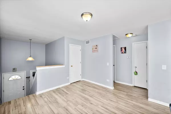 Round Lake Beach, IL 60073,1313 Melrose Avenue