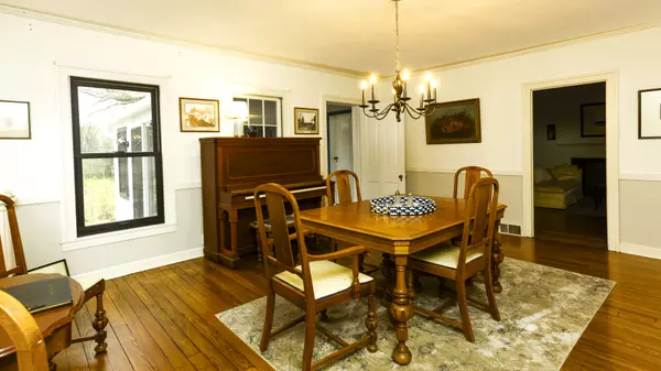 Woodstock, IL 60098,Address not disclosed