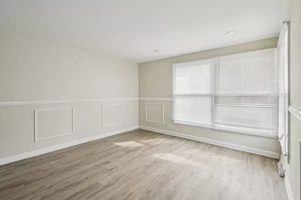 Hazel Crest, IL 60429,17306 Burr Oak Lane