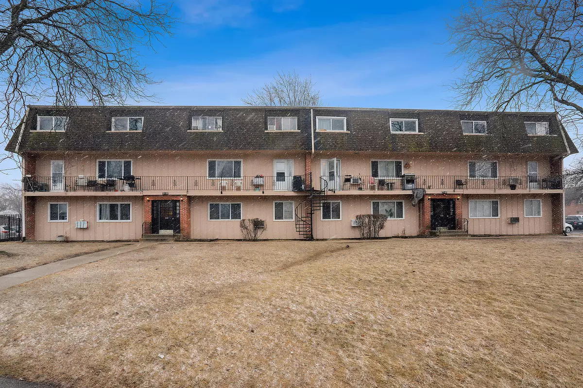Rolling Meadows, IL 60008,2312 Algonquin Road #3