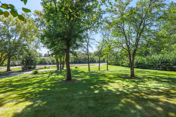 Willowbrook, IL 60527,210 79th Street