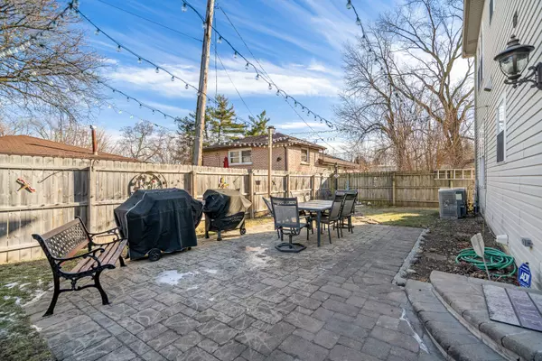 Northlake, IL 60164,2403 Geneva Avenue