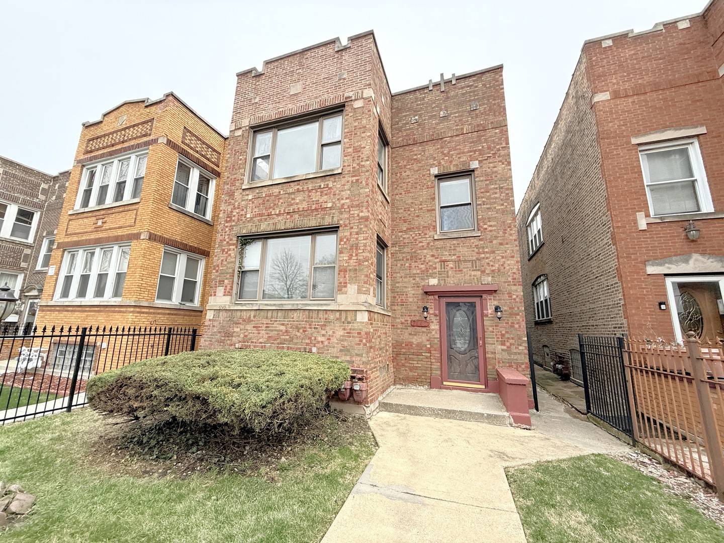 Chicago, IL 60620,7843 S Paulina Street