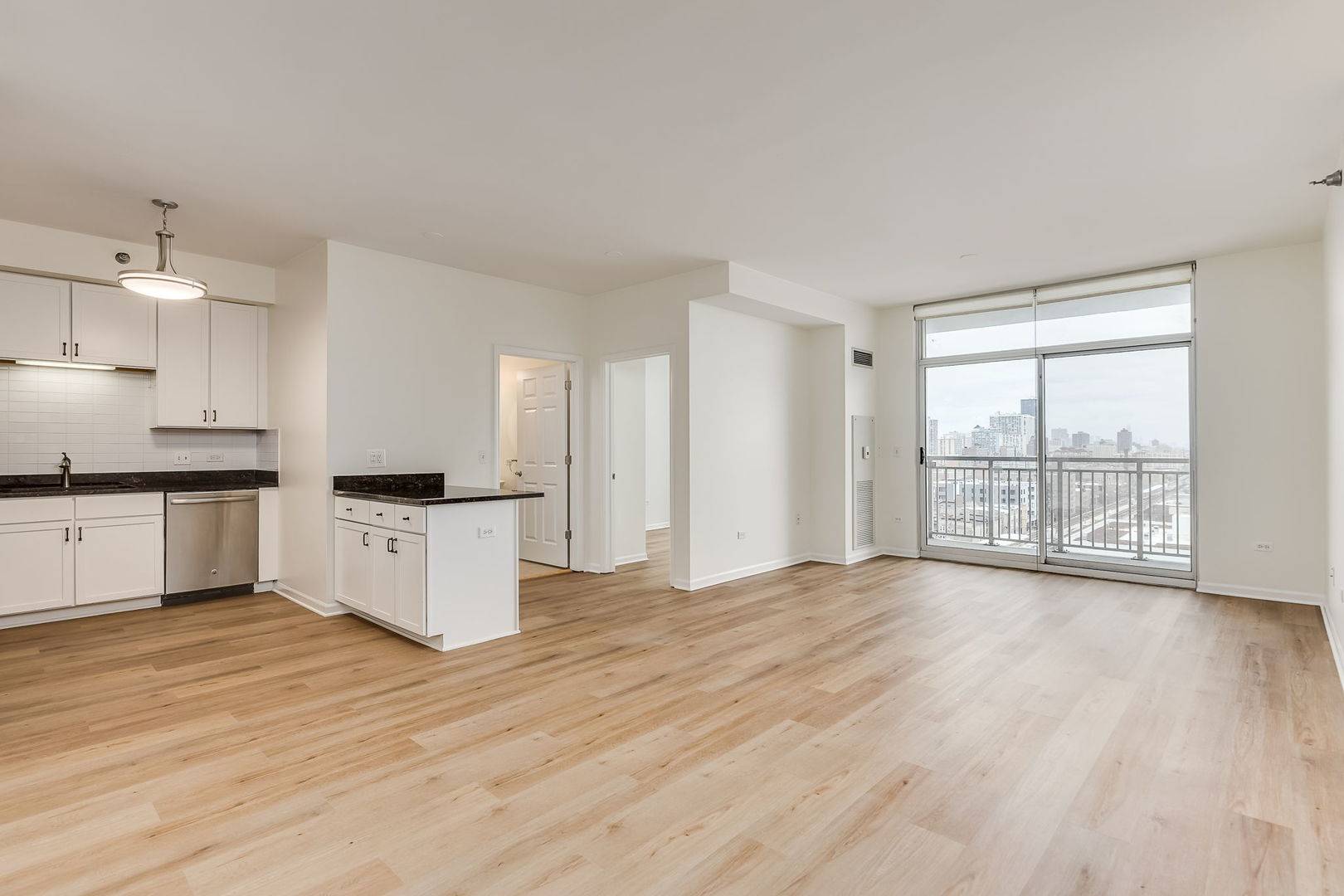 Chicago, IL 60660,1134 W GRANVILLE Avenue #1207
