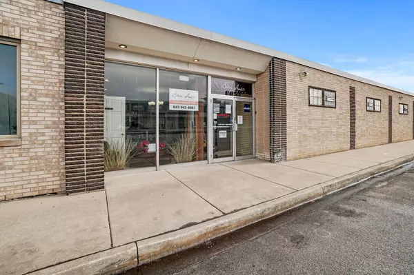 Niles, IL 60714,8057 N Milwaukee Avenue