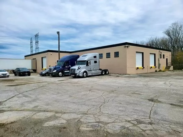 Calumet City, IL 60409,2000 Dolton Road #2000