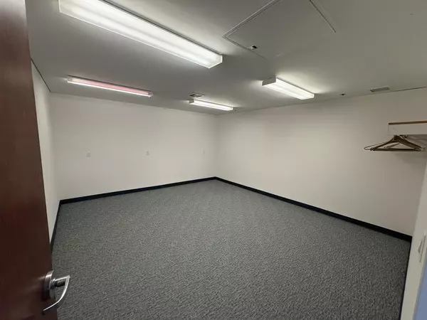 Kankakee, IL 60901,1 Dearborn Square #300