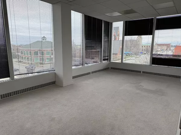 Kankakee, IL 60901,1 Dearborn Square #300