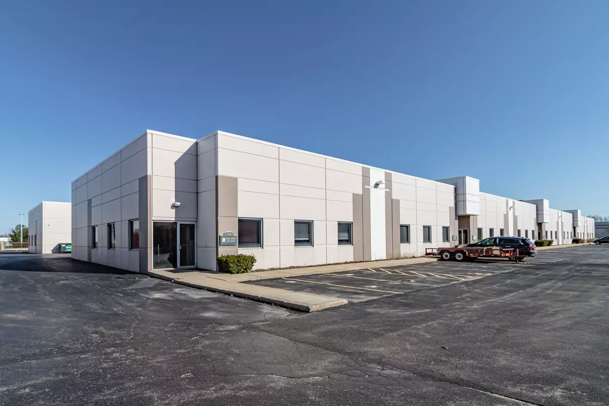 Lake Zurich, IL 60047,1136 Rose Road